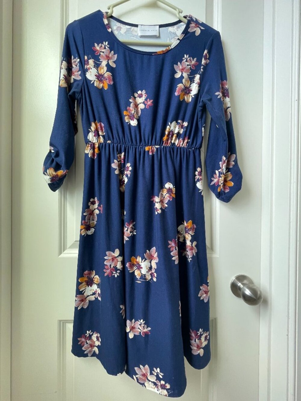 EUC French Grey Floral Fit & Flare Dress XS Navy 3/4 Sleeve Stitch Fix